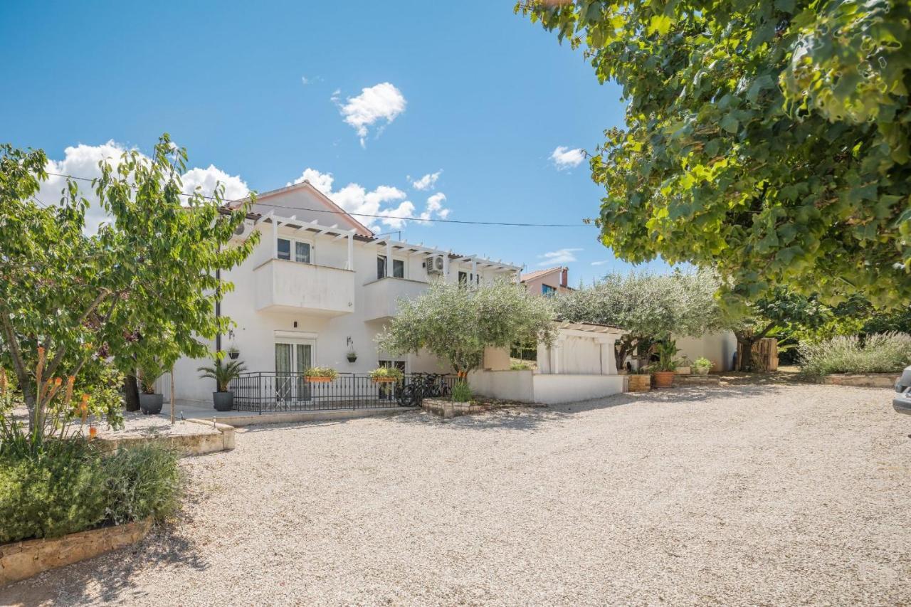 Martina Guest House Poreč Eksteriør billede
